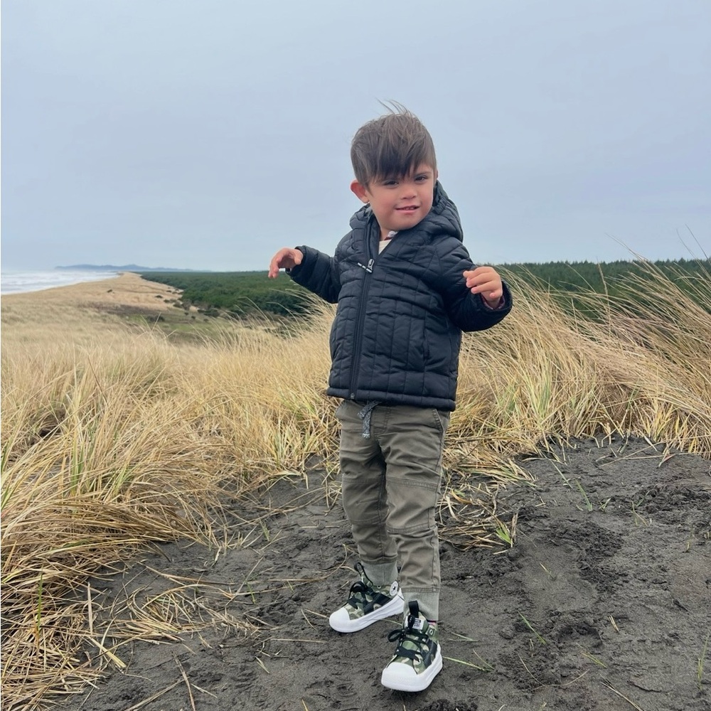 Colombia puffer jacket. Kids Black Puffer Jacket